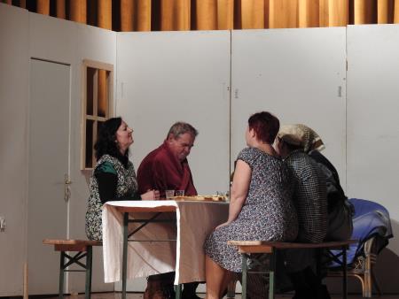 Dramska sekcija KD Cven, organizirala Veseli večer tudi v Domu kulture Razkrižje 19